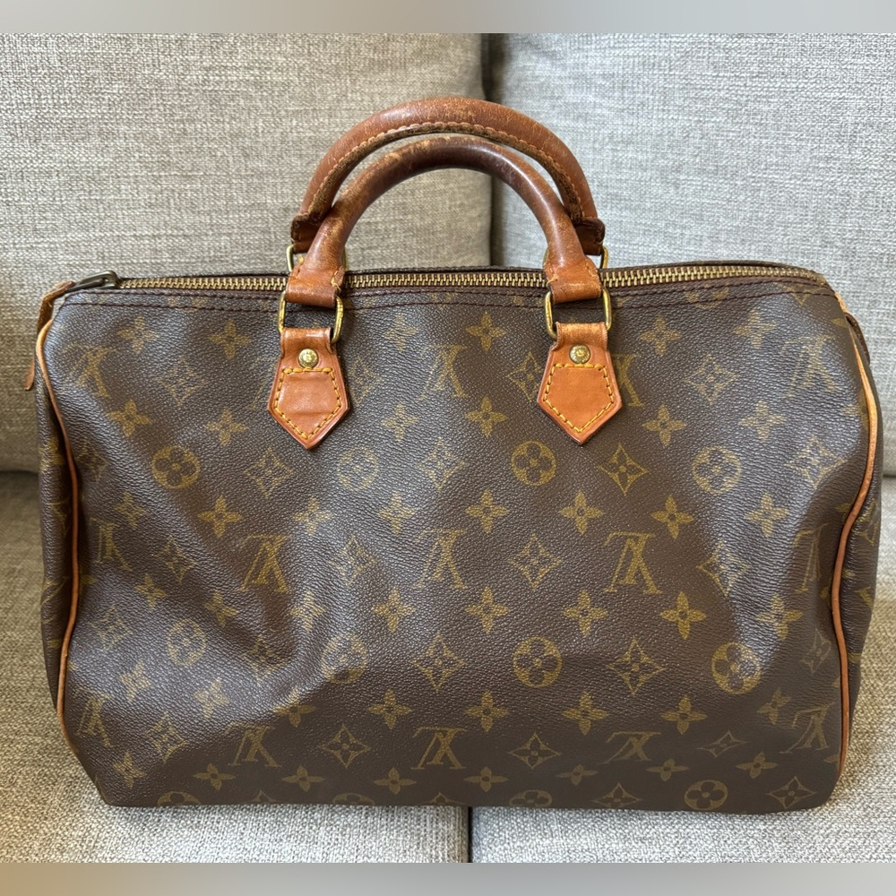 LOUIS VUITTON Monogram 35cm Speedy Bag